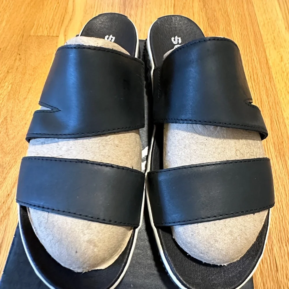 Sorel Black and Cream Slide Sandals - Picture 5 of 5